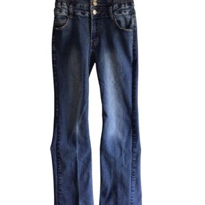EUC...JUNIORS size medium ,high waisted precious jeans!! Size 7